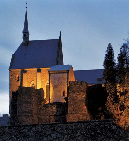 Kulturněhistorickým lákadlem Šternberka je také zdejší hrad Kulturněhistorickým lákadlem Šternberka je také zdejší hrad