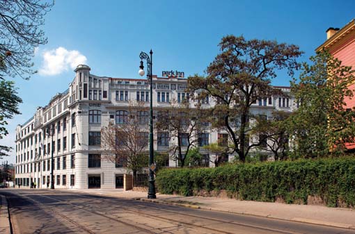 Park Inn Prague vznikl rekonstrukcí secesní tiskárny Park Inn Prague vznikl rekonstrukcí secesní tiskárny