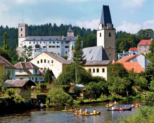 Vodácká turistika pod hradem Rožmberk Vodácká turistika pod hradem Rožmberk