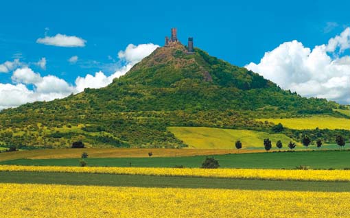 Pohled na hrad Házmburk
