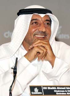 Šejk Ahmed na tiskové konferenci k výsledkům Emirates Group Šejk Ahmed na tiskové konferenci k výsledkům Emirates Group