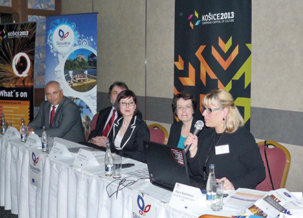 			Prezentaci moderovala Klára Badinková			