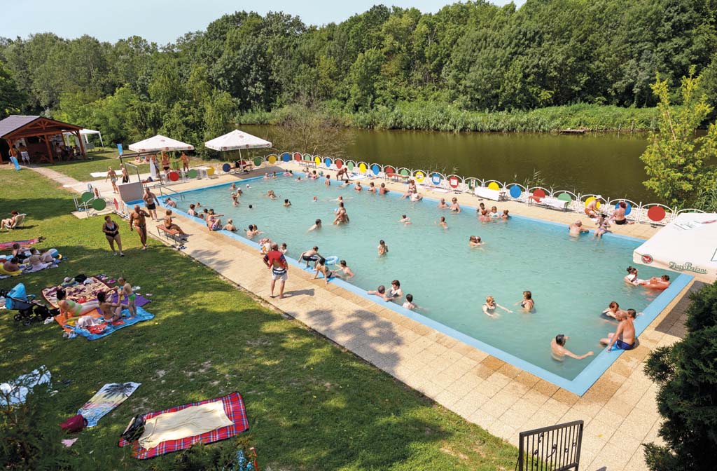 			Rekreačný areál Thermal Kesov			