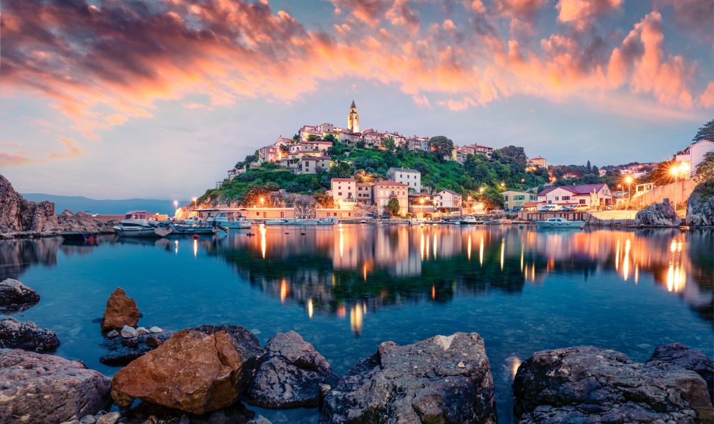 Chorvatsko doufá, že mu letos turistický průmysl navzdory koronaviru vynese třetinu ročních loňských příjmů