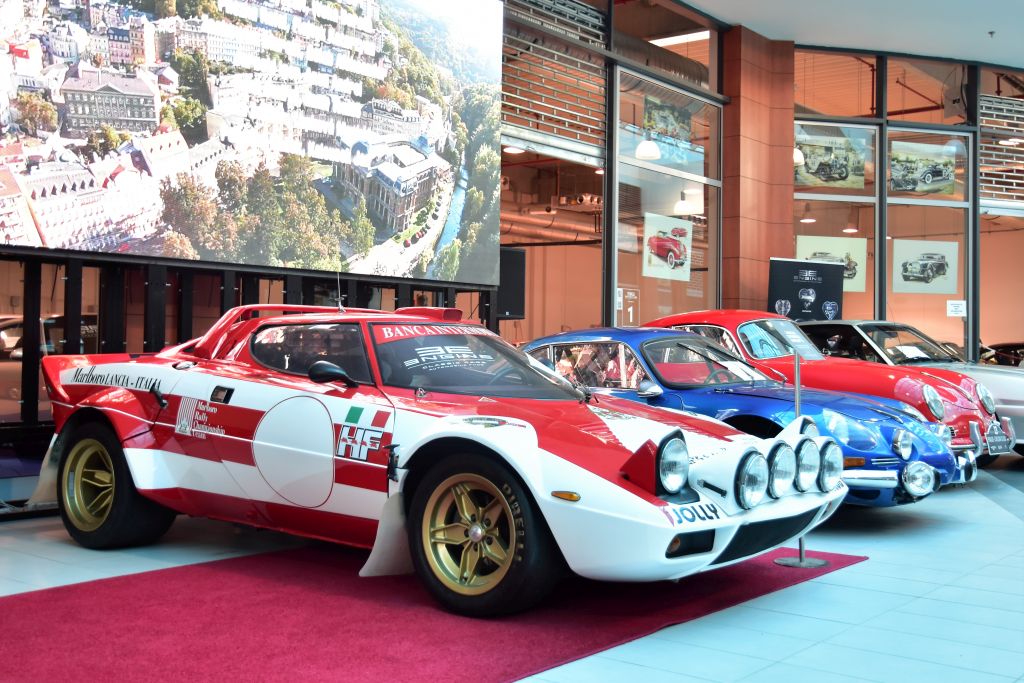 Již od loňska je návštěvníkům otevřena expozice Engine Classic Cars Gallery