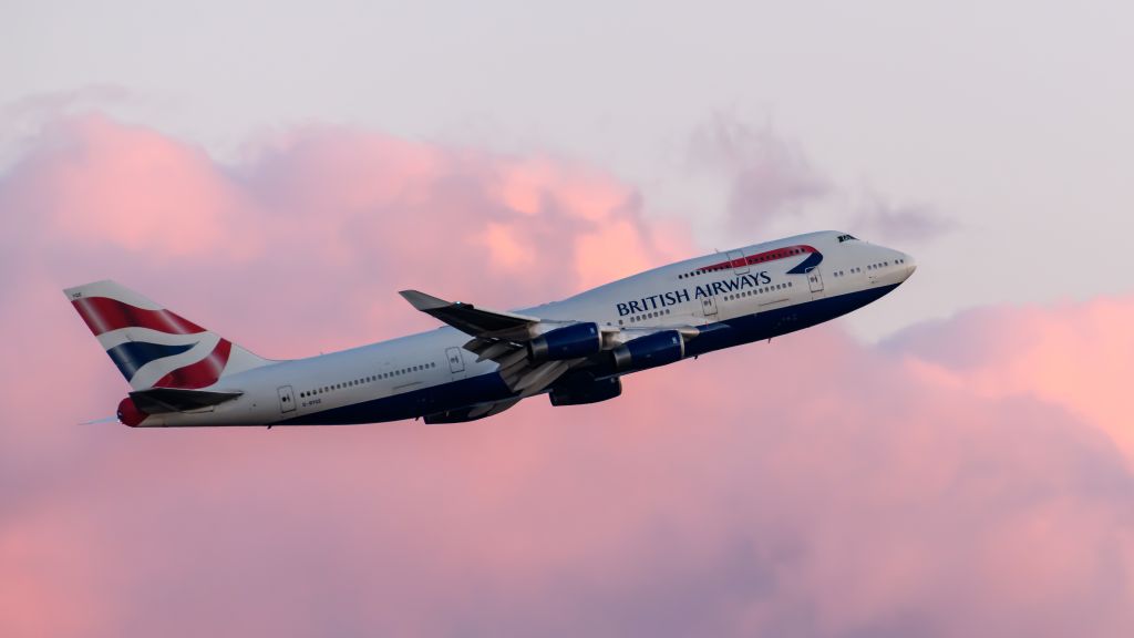 Britské aerolinky British Airways se rozloučily s velkokapacitními letadly Boeing 747, přezdívanými Jumbo Jet nebo i Královna nebes