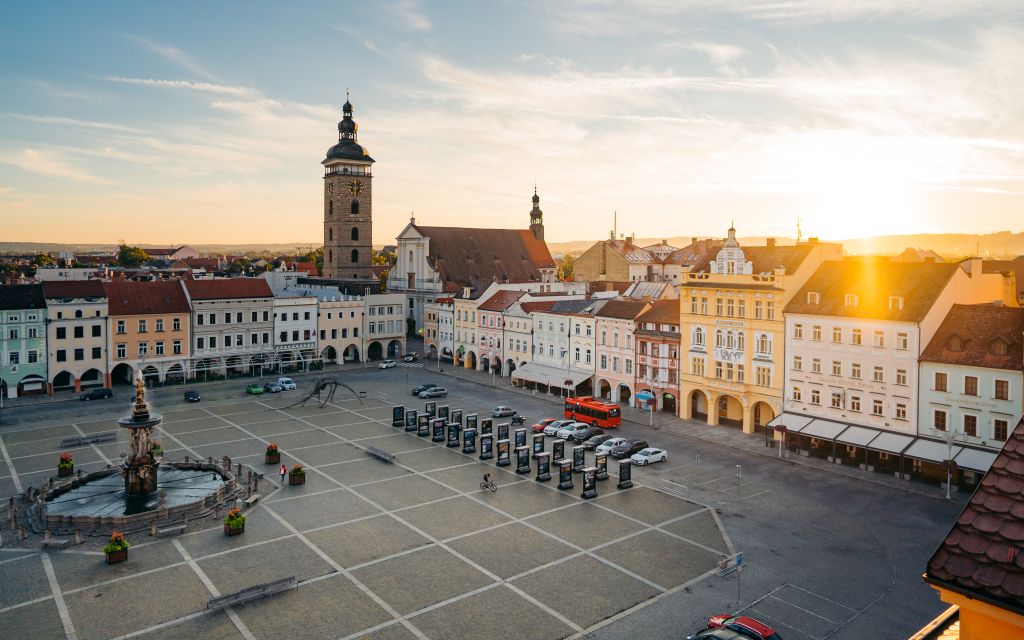 Čeští vědci z Mendelovy a Jihočeské univerzity prokázali, že počasí může významně ovlivnit spokojenost návštěvníků s pobytem v destinacích cestovního ruchu